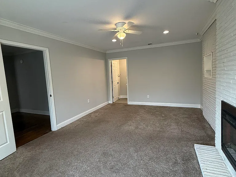 764 Dunn Ave — Photo 18