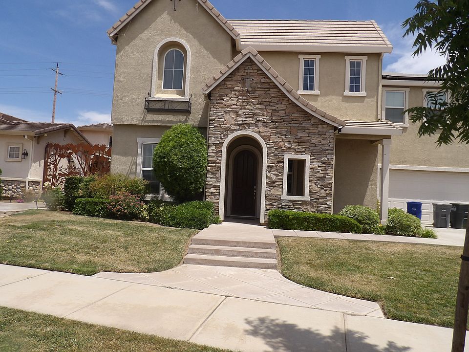 1st image of 4724 Hutchinson Ln