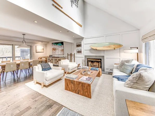 55 Montauk Ave, East Hampton, NY 11937