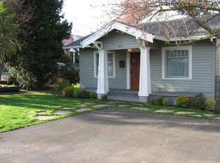 1637 SW Spring Garden St, Portland, OR 97219