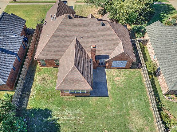 5th image of 704 N Remington Way
