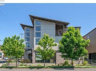 512 SE 60th Ave APT 203, Portland, OR 97215