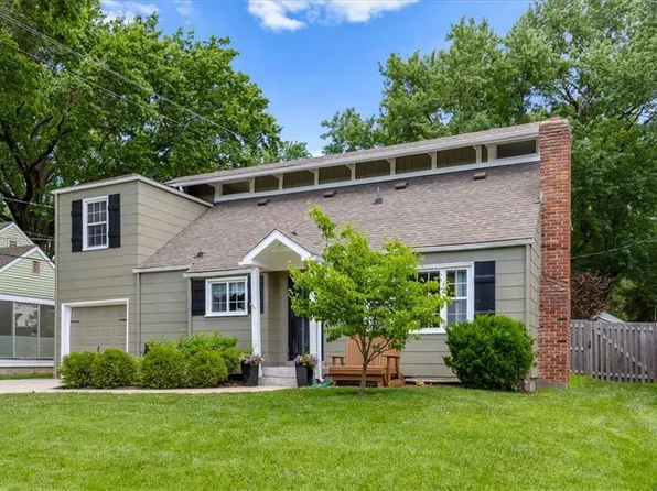 5204 W 50th Ter, Roeland Park, KS 66205