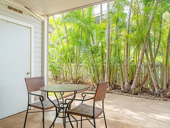 4th image of 160 Keonekai Rd APT 21-101