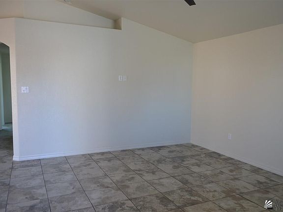 3rd image of 441 N Amarely Ave