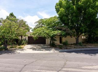 6904 Wildwood Ct NE, Albuquerque, NM 87111