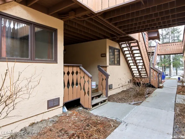 4852 Mills Dr #80, Anchorage, AK 99508