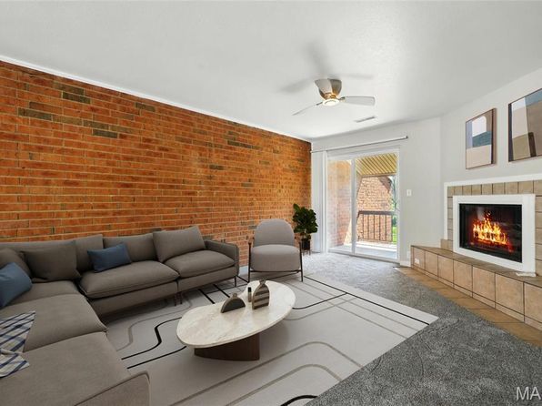 1966 Hunting Lake Ct APT 302, Saint Louis, MO 63122
