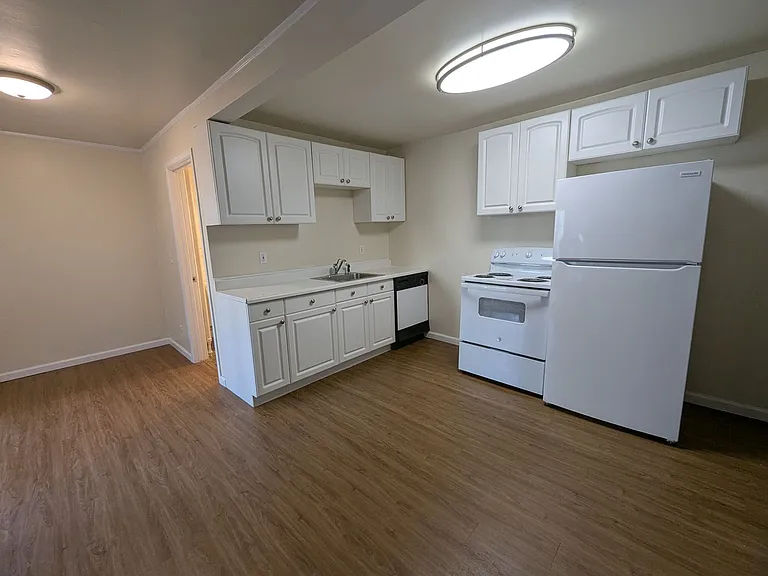 Parkside Apartments in Capitol Hill — Photo 14
