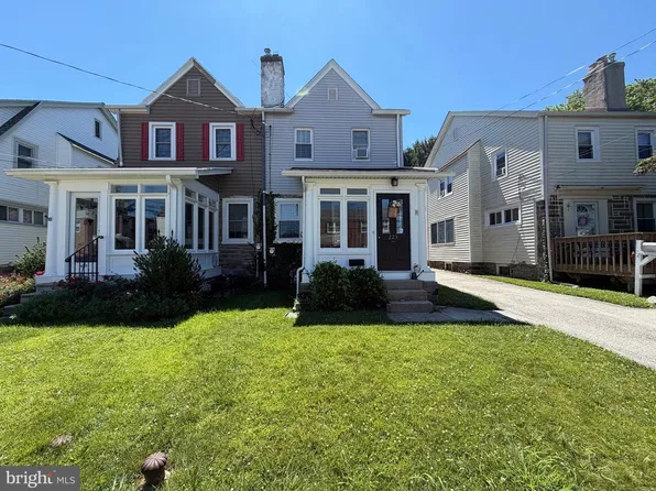 223 Williams Rd, Bryn Mawr, PA 19010