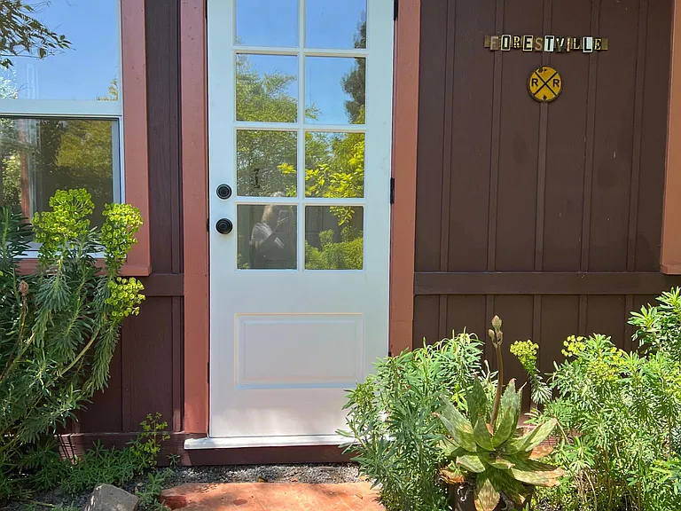 6491 Forestville St — Photo 28