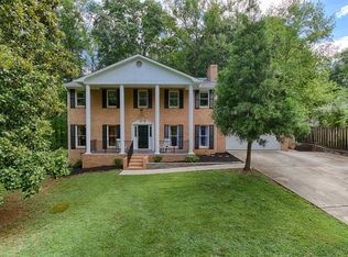 1008 SE Inglewood Dr, Knoxville, TN 37914