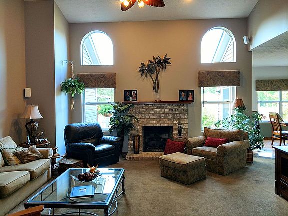 4th image of 8666 Kingsley Dr