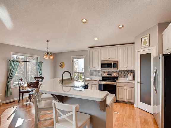 2nd image of 10413 49th St NE