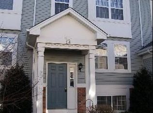 616 N Triumph Ct, Hainesville, IL 60073