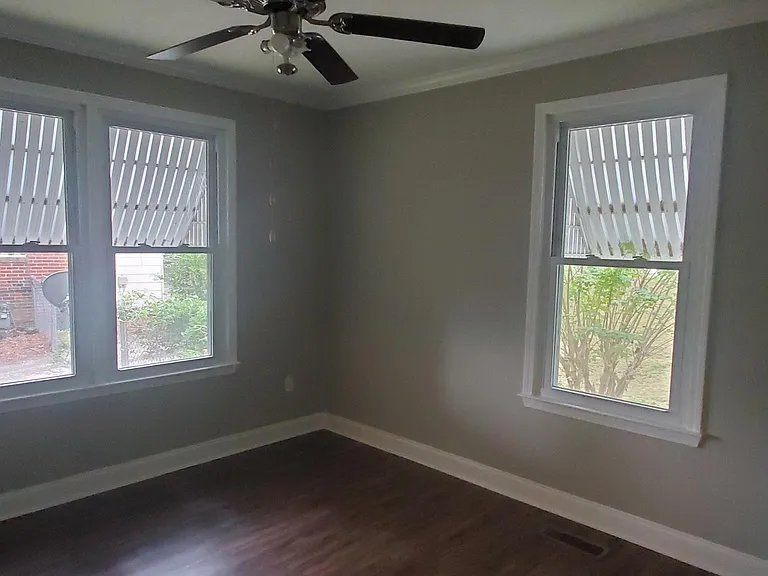 1711 Oak Dr — Photo 11