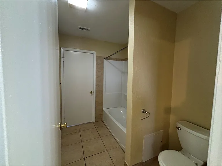 4206 Walnut Hills Dr #D — Photo 11