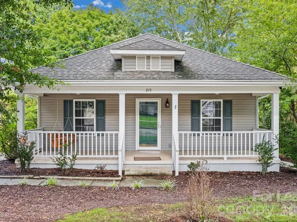 215 6th St, Belmont, NC 28012