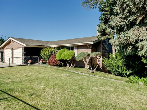 3rd image of 630 N Jerome Ln