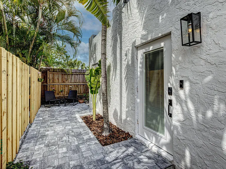 721 Franklin Rd — Photo 33