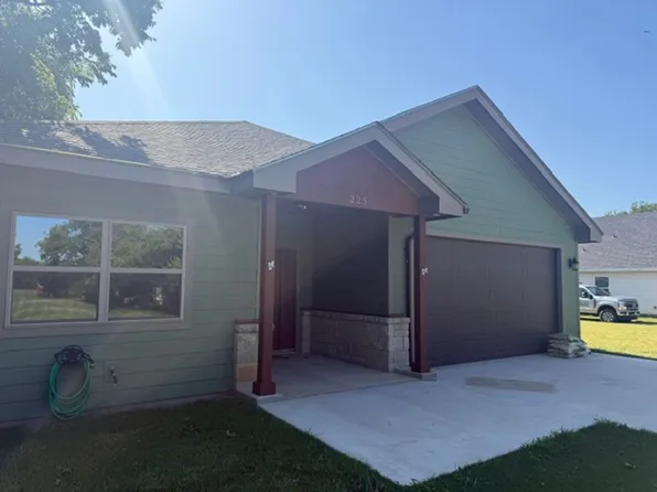 225 Scurry Ave, Tuscola, TX 79562