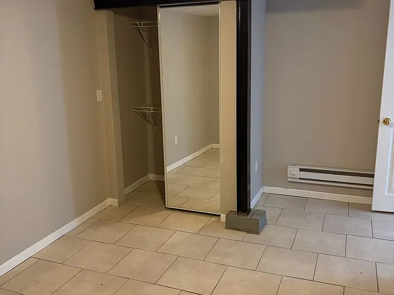 407 Pecan St — Photo 6