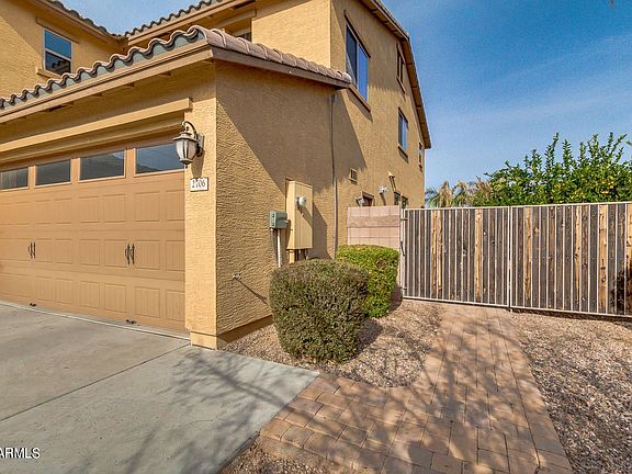 5th image of 2706 E Carob Dr
