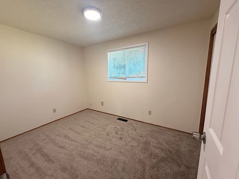 1256 Beach Ave — Photo 10