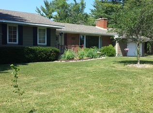 13570 W Greenview Dr, Wadsworth, IL 60083