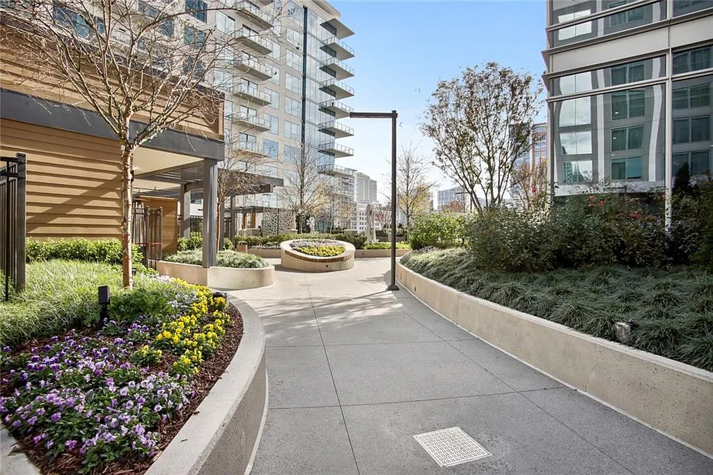 1 bed, 1.5 bath, 936 sqft, $4,100 — Photo 3