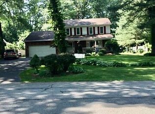 212 Greenwood Dr, Schenectady, NY 12303