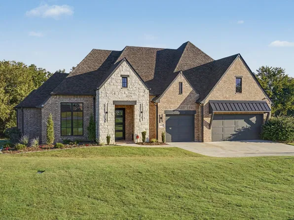 9597 E Bond Dr, Claremore, OK 74017