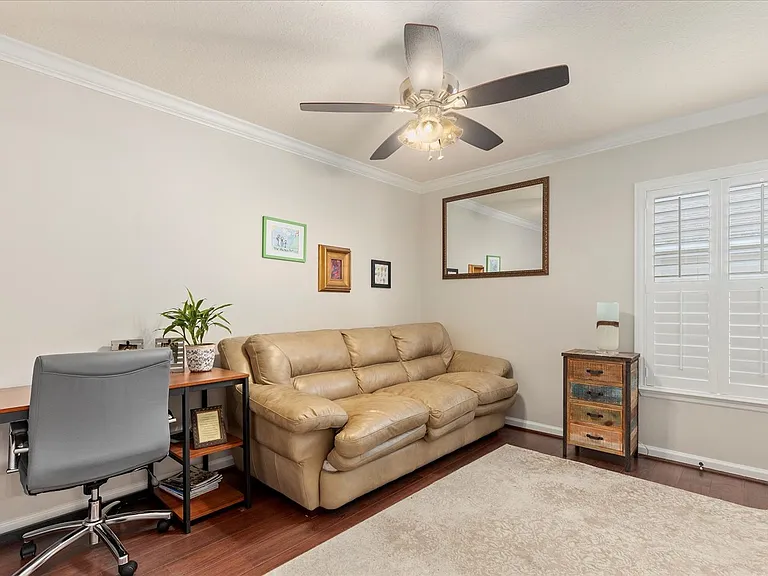 1687 Majestic View Ln — Photo 12