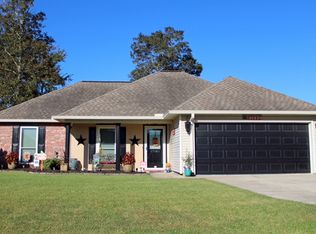 17083 Fox Ridge Dr, Prairieville, LA 70769