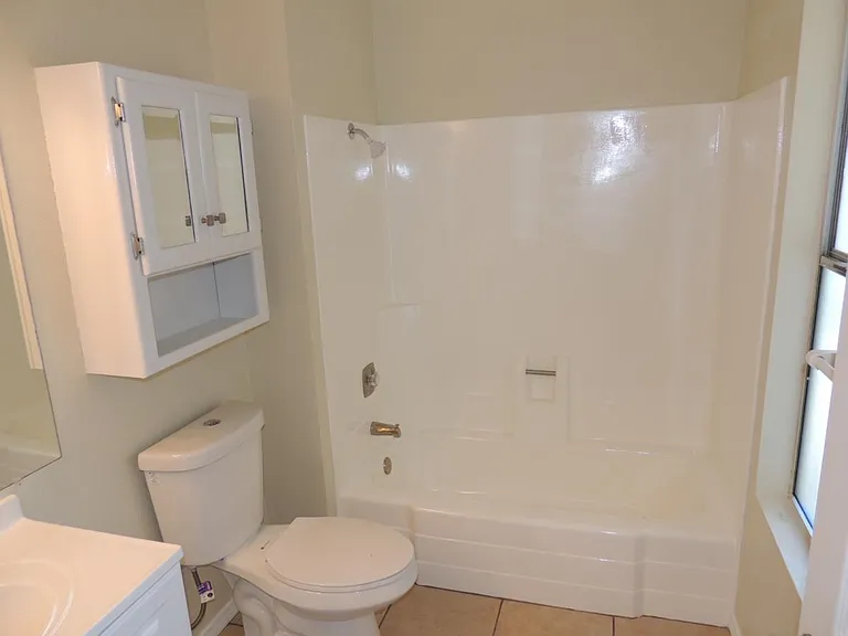 1127 D Ave #C — Photo 32