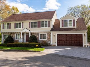 19 Jennifer Cir, Needham, MA 02494