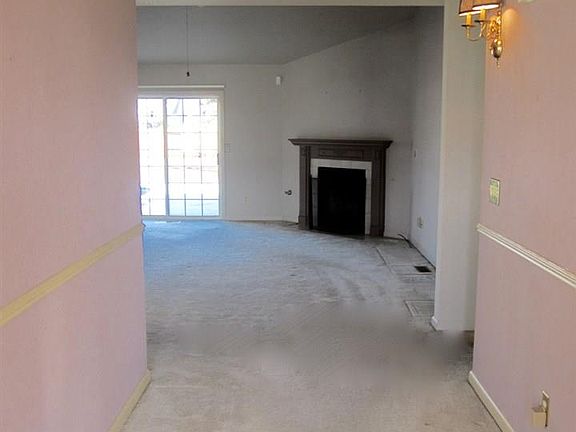3rd image of 2655 Wildhorse Ln