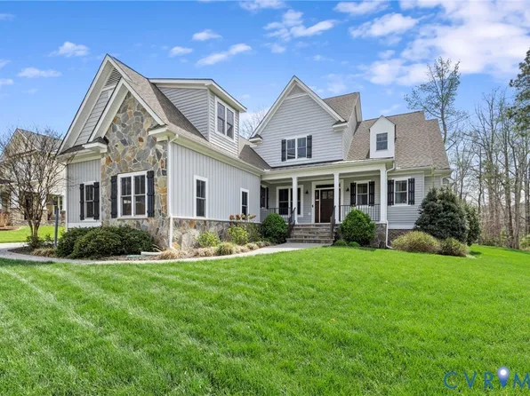 17013 Shoreland Dr, Moseley, VA 23120