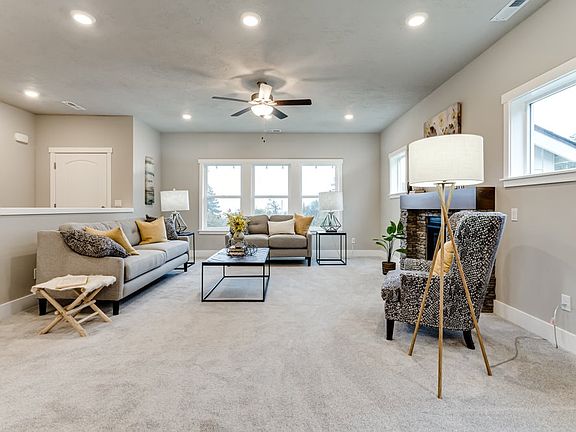 2nd image of 21192 SE Golden Market Ln