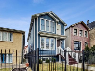 2933 N Spaulding Ave, Chicago, IL, 60618