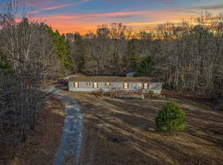 191 Juniper Ln, Pickens, SC 29671