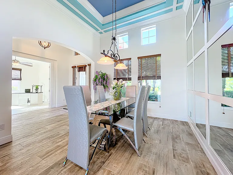 5310 Swift River Ct — Photo 9
