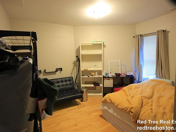1st floor -bedroom #1