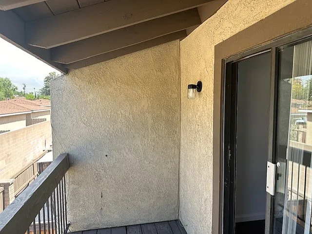 Citrus Ave — Photo 8