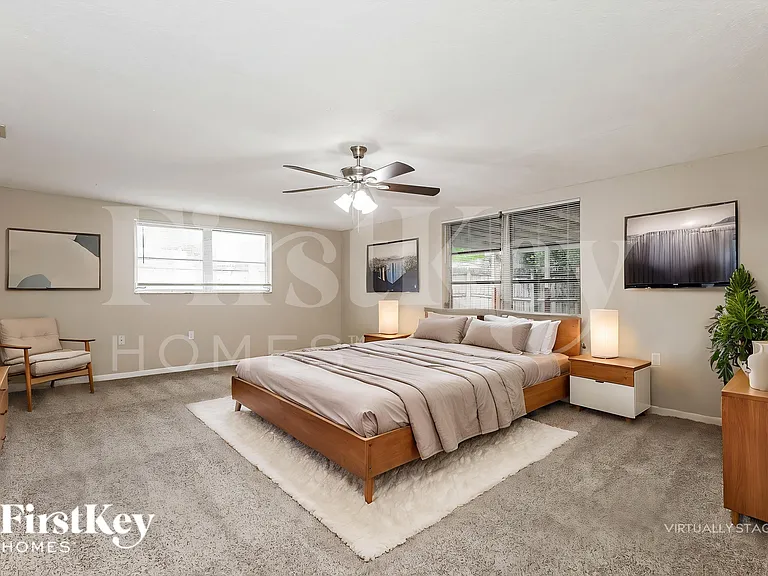 10805 Piccadilly Rd — Photo 13