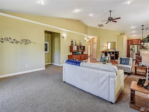 5th image of 6815 40th Street Ct W