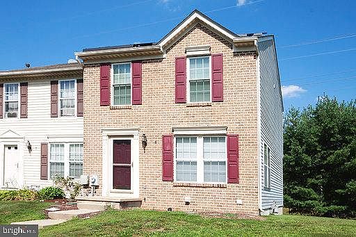2nd image of 8 Coachlight Dr