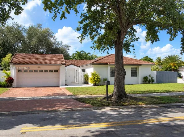 19880 NW 64th Court Rd, Hialeah, FL 33015