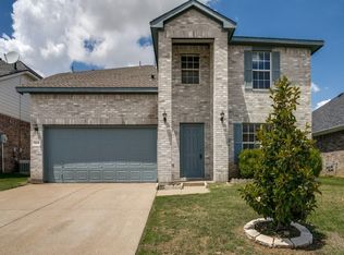 925 Cattail Dr, Arlington, TX 76001