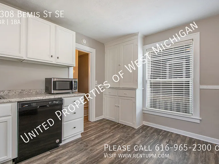 1308 Bemis St SE — Photo 10